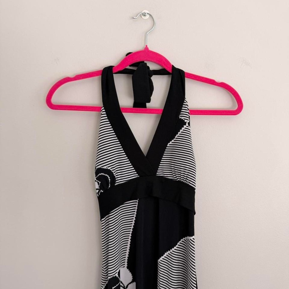 Y2K‎ BLACK AND WHITE BODY CENTRAL ABSTRACT PRINT HALTER NECK MIDI DRESS - Picture 3 of 6
